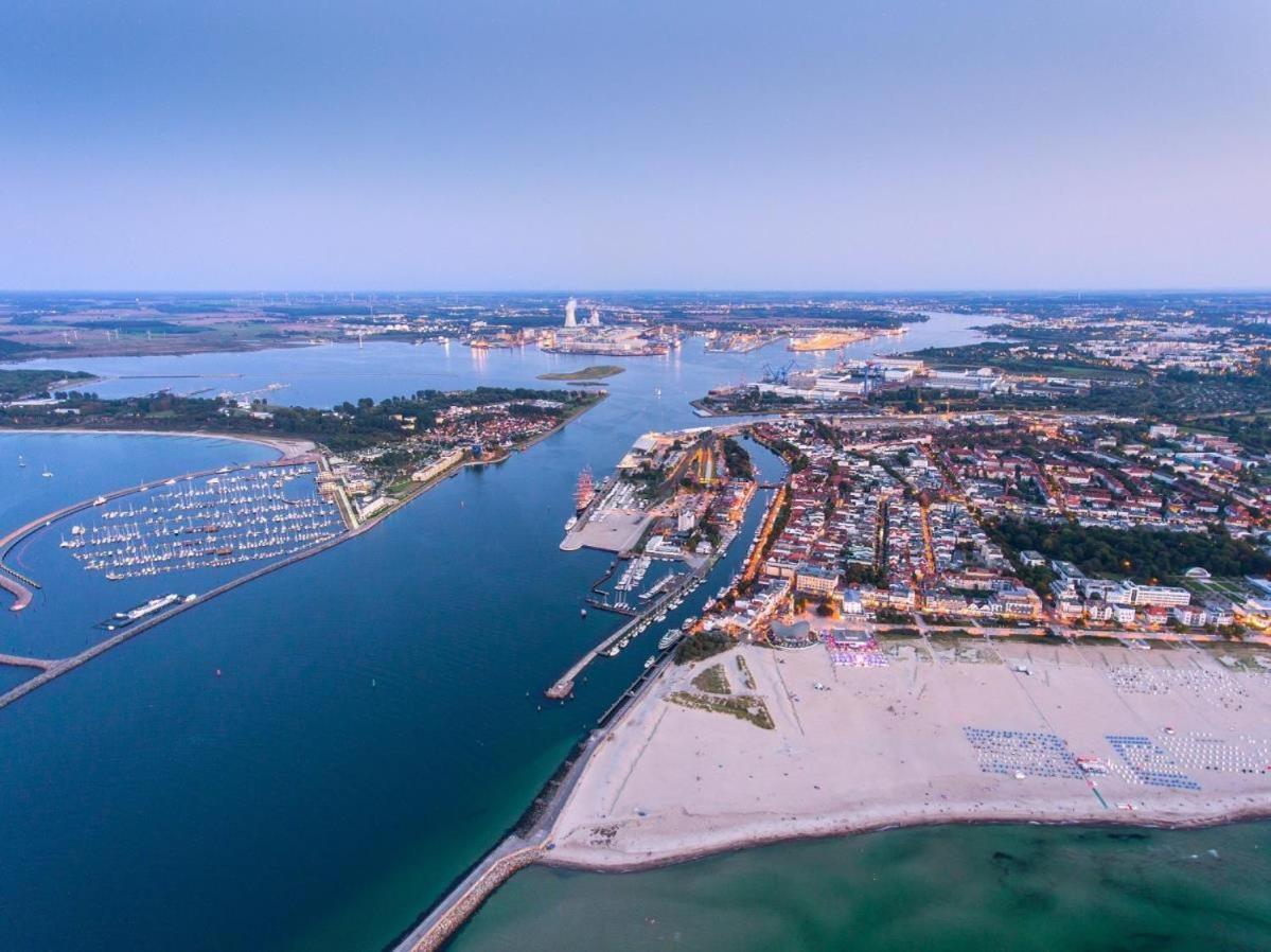 Captain Wotan Rostock Dış mekan fotoğraf